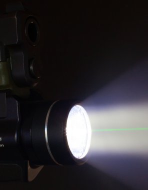 WeaponLight ve lazer