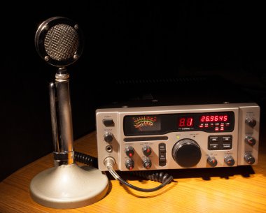 Radyo konuşmaya hazır ayarla