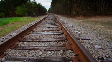 paslı demiryolu parça