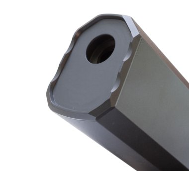 Bir susturucu tarafında namlu