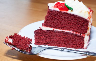 Zengin kırmızı kadife kek