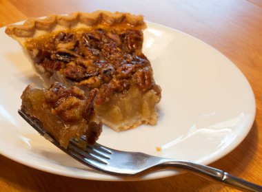 Cevizli turta ilk ısırık