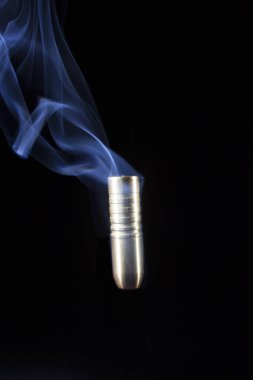 Duman ile düşen kurşun