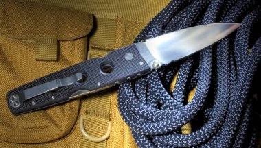 Naylon ip ile bıçak