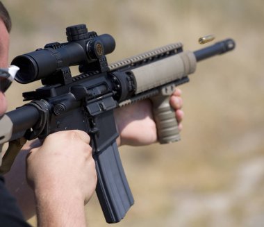 Bir Ar-15 göndermek