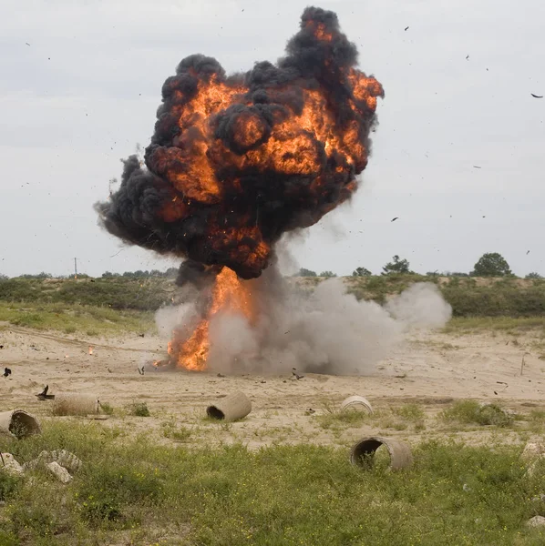 Voiture piégée après l'explosion — Photo