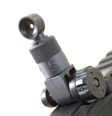 Beyaz tüfek görür görmez