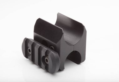 El feneri başlatması için bir av tüfeği