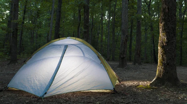 Tenda ben illuminata — Foto Stock