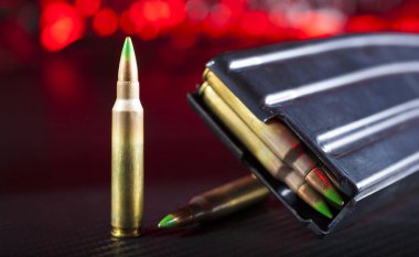 AR-15 cephane ve dergi