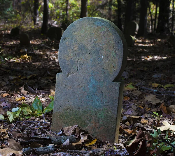 Old headstone in North Carolina — Stock Photo, Image