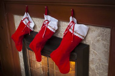 Noel çorap manto üzerinde