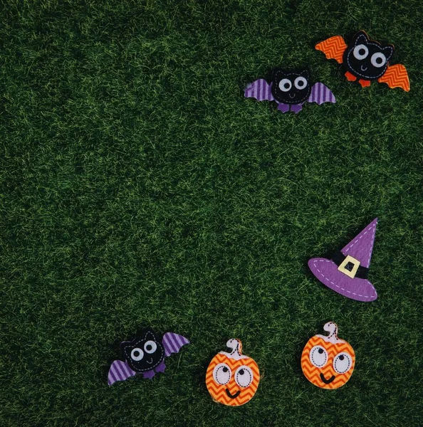 Dekorativa Hattar Fladdermössor Och Pumpor För Halloween — Stockfoto