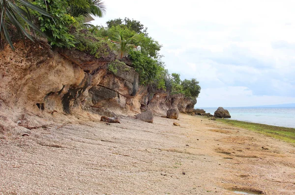 Zatažené počasí na tropické pláži Filipíny — Stock fotografie