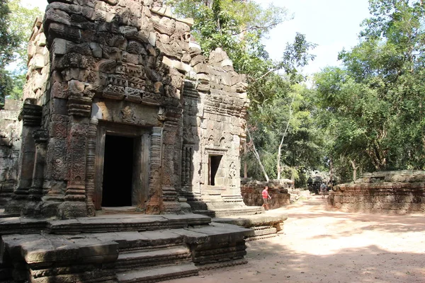 As ruínas de um antigo templo no Camboja — Fotografia de Stock