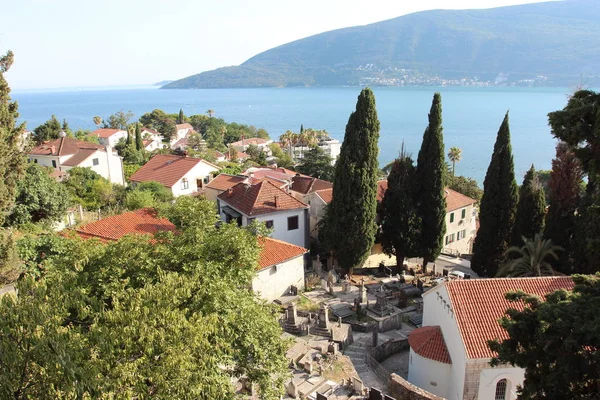 Panoramic view of a small European city in Montenegro — Stock Photo, Image