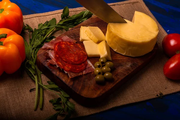 Cheese Serrano Ham Olives Table Party Friends Aperitif — Stock Photo, Image