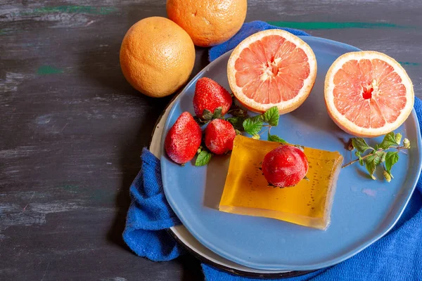 Grapefruits Blue Background Decorated Plate Make Juices Enjoy Afternoon Home — Stock Photo, Image