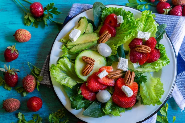 Tatlı Domatesli Yeşil Salata Sağlıklı Insanlar Için Parlak Renkler Besleyici — Stok fotoğraf