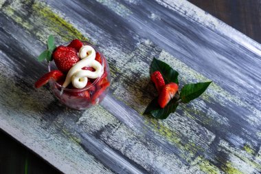 Masada kimyonlu bir kaşık.