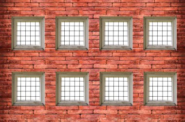 Windows üzerinde kırmızı tuğla duvar eski demir çubuklarla