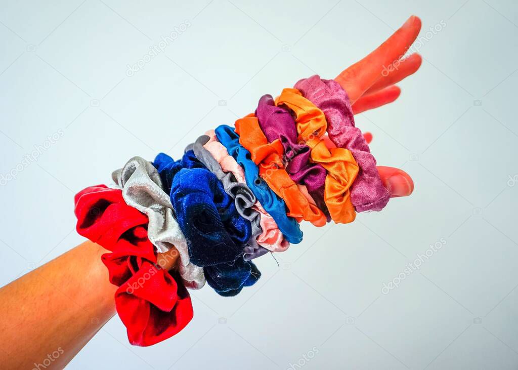 silky and velvety colorful scrunchies and hairbands for modern and stylish hairstyles to do at home