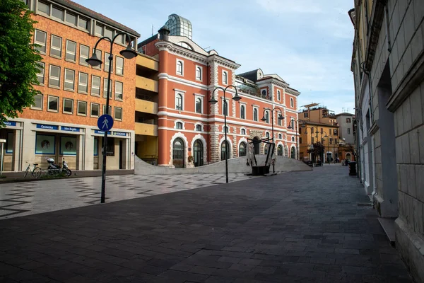 Terni Umbria 2020 Square Children — Stockfoto