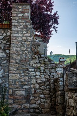 PORTARIA, ACQUASPARTA, UMBRIA 05 09 2020: Ülke İçleri Sokaklar