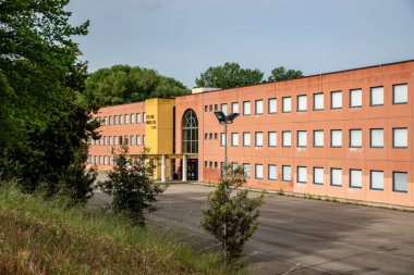 Terni, Italia, 13 Maggio 2020: BİR YÖNETMEN BİR YÖNETMENLİkten SONRA KATİL DI Terri