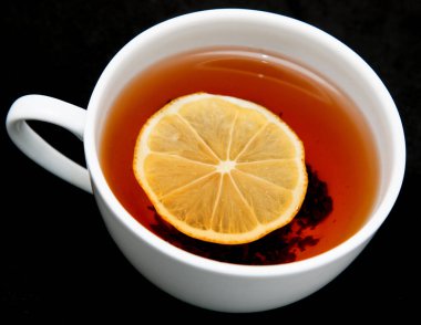 Limonlu siyah çay.
