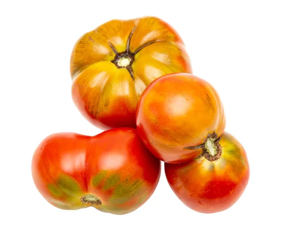 Tomat Merah Matang Pada Latar Belakang Putih — Stok Foto