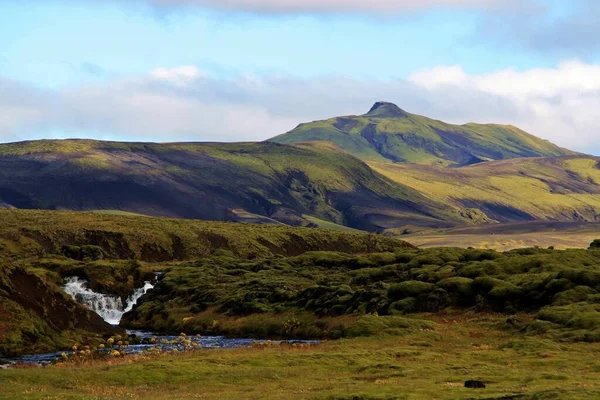 아이슬란드 지대에 강이다 — 스톡 사진