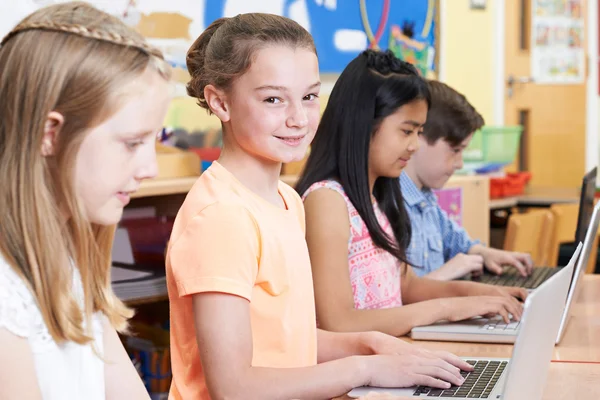 Group Elementary School Children Computer Class — Stock Photo, Image