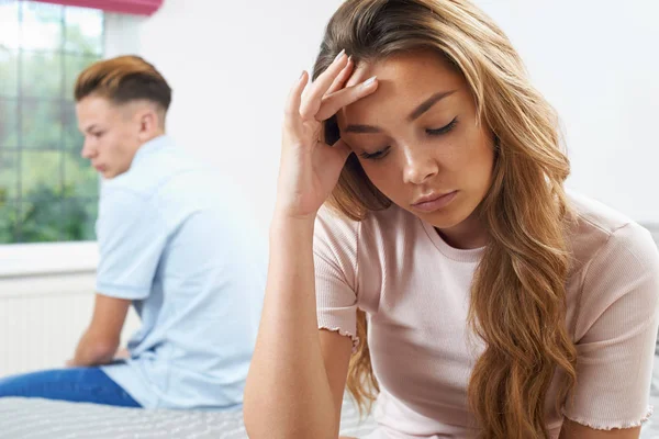 Teenage Couple Having Relationship Difficulties — Stock Photo, Image