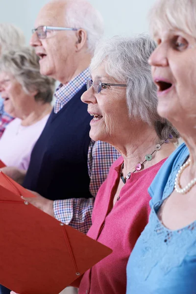 Group Of Seniors Singing In Choir Together — Stock Photo, Image