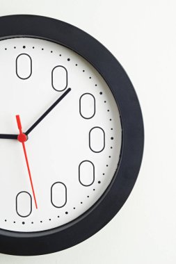 Zero Hour istihdam Contrac kavramı göstermek için saat yüzünü