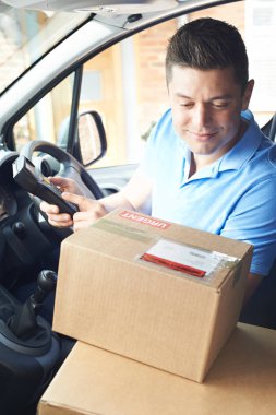 Kurye adında paket yerli evine Van'da