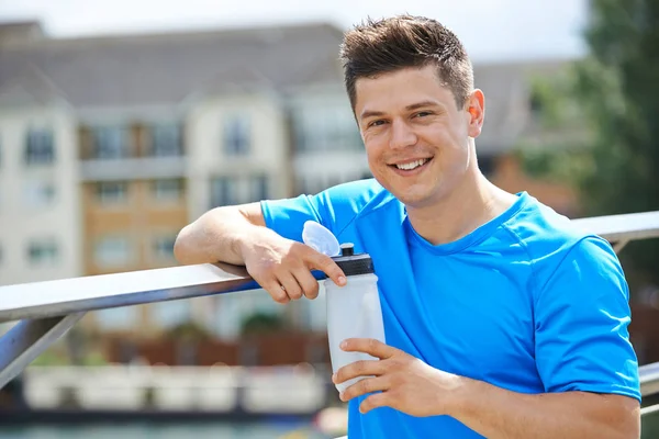 Portrait Of Man Resting During Run In City — Stock Photo, Image