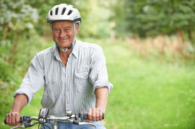 Komuta sizde kırsal döngüsü binmek zevk