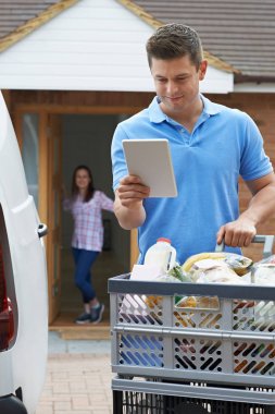 Sürücü dijital Ta kullanarak evine Online bakkal sipariş teslim