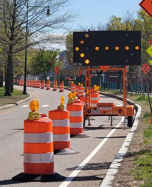 Cambridge Memorial Drive 'da inşaat.