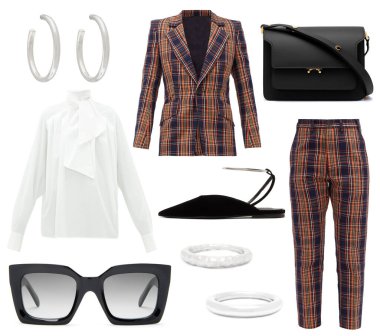 Beyaz bir arka planda modaya uygun kıyafet ve aksesuarlar kolajı.