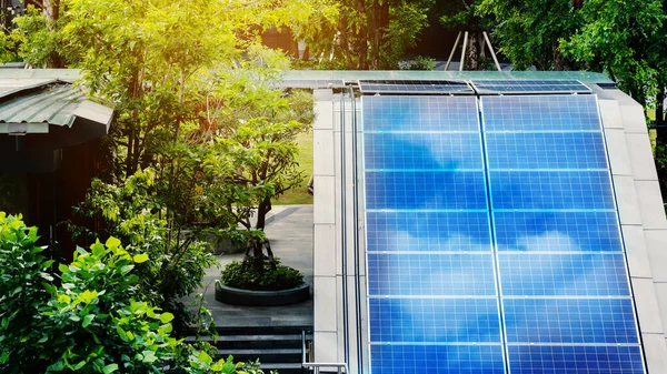 Solar cell panels help to store solar energy. And then used as electrical energy for home And buildings use Help reduce costs And protect the environment. Technology that helps reduce global warming