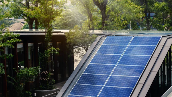 Los Paneles Células Solares Ayudan Almacenar Energía Solar Luego Utiliza — Foto de Stock