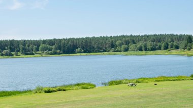 Büyük Naba Gölü Letonya kıyısı