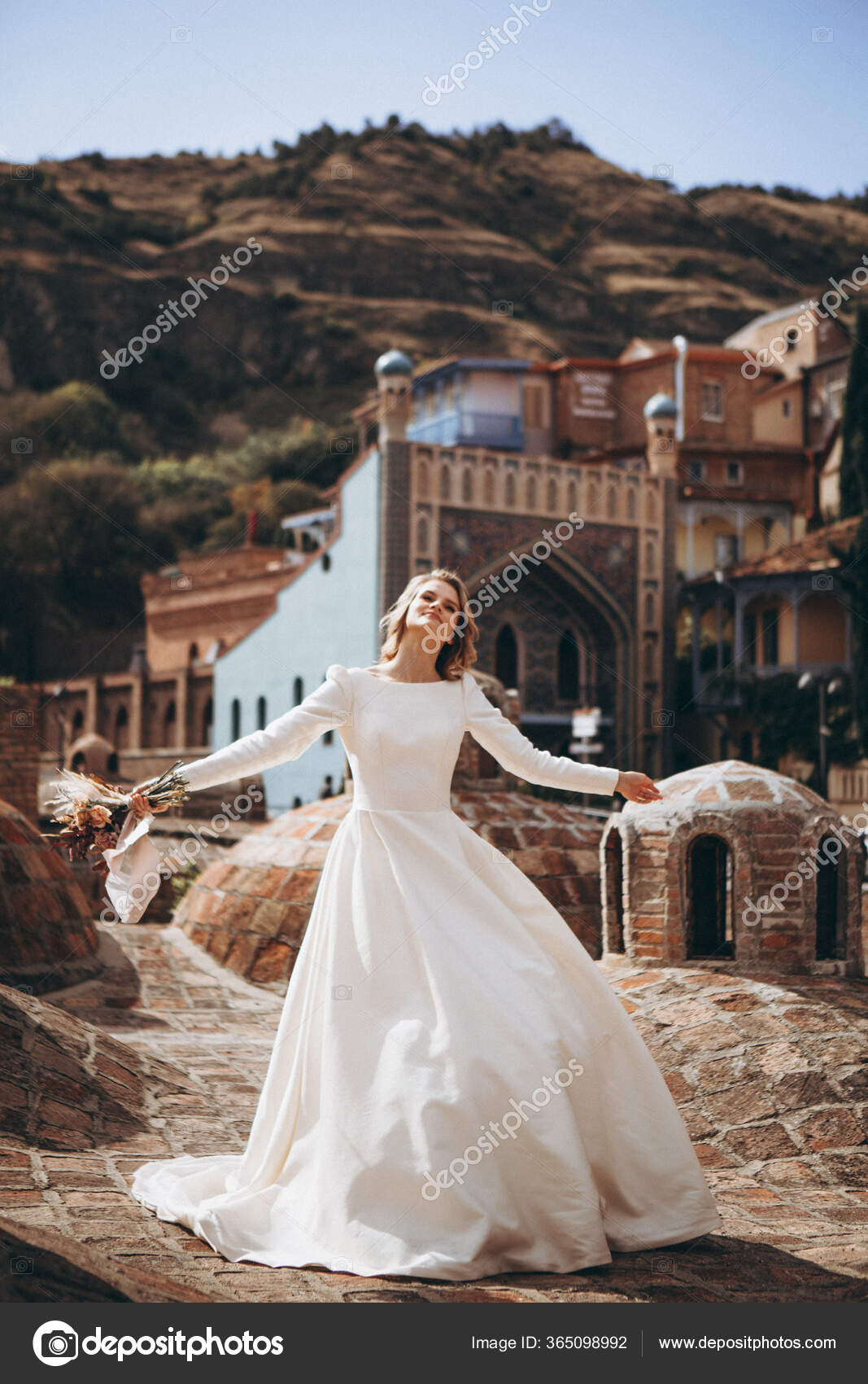 Georgian hot sale wedding dress