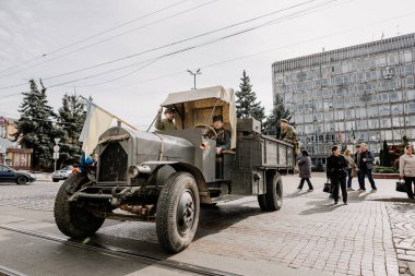 13.10.2019 Vinnitsa, Ukrayna: Almanya, Ukrayna ve Rusya 'dan askeri kulüplerin yer aldığı İkinci Dünya Savaşı askeri muharebelerinin yeniden inşasına sahne