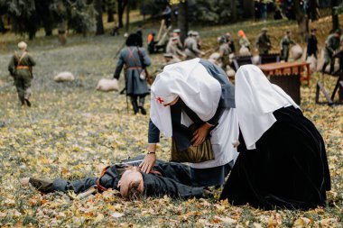 13.10.2019 Vinnitsa, Ukrayna: Almanya, Ukrayna ve Rusya 'dan askeri kulüplerin yer aldığı İkinci Dünya Savaşı askeri muharebelerinin yeniden inşasına sahne