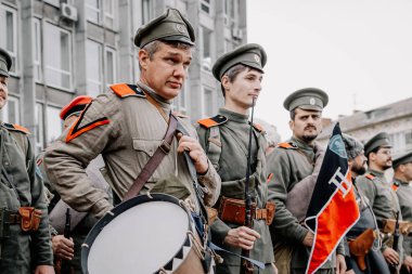 13.10.2019 Vinnitsa, Ukrayna: Almanya, Ukrayna ve Rusya 'dan askeri kulüplerin yer aldığı İkinci Dünya Savaşı askeri muharebelerinin yeniden inşasına sahne