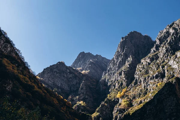 Picos Rocosos Las Montañas Del Cáucaso — Foto de Stock